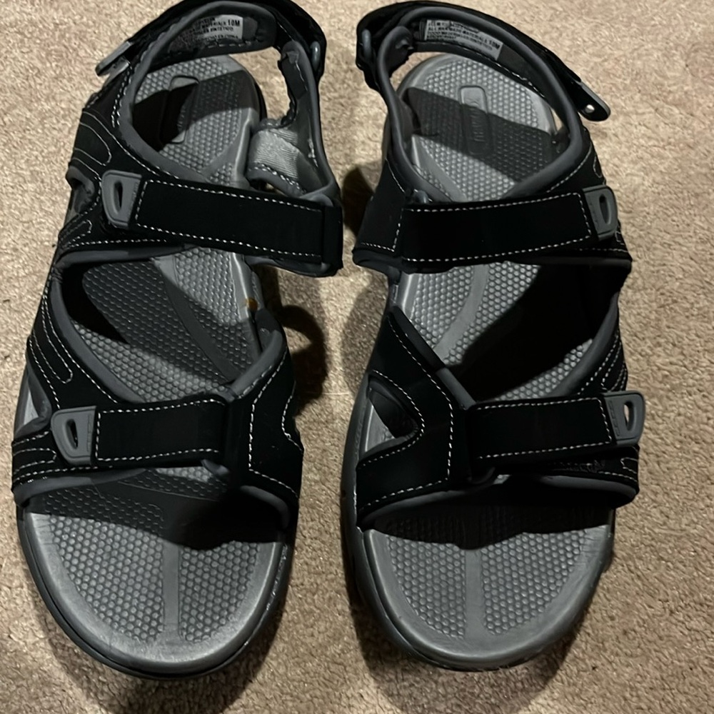Khombu sandals